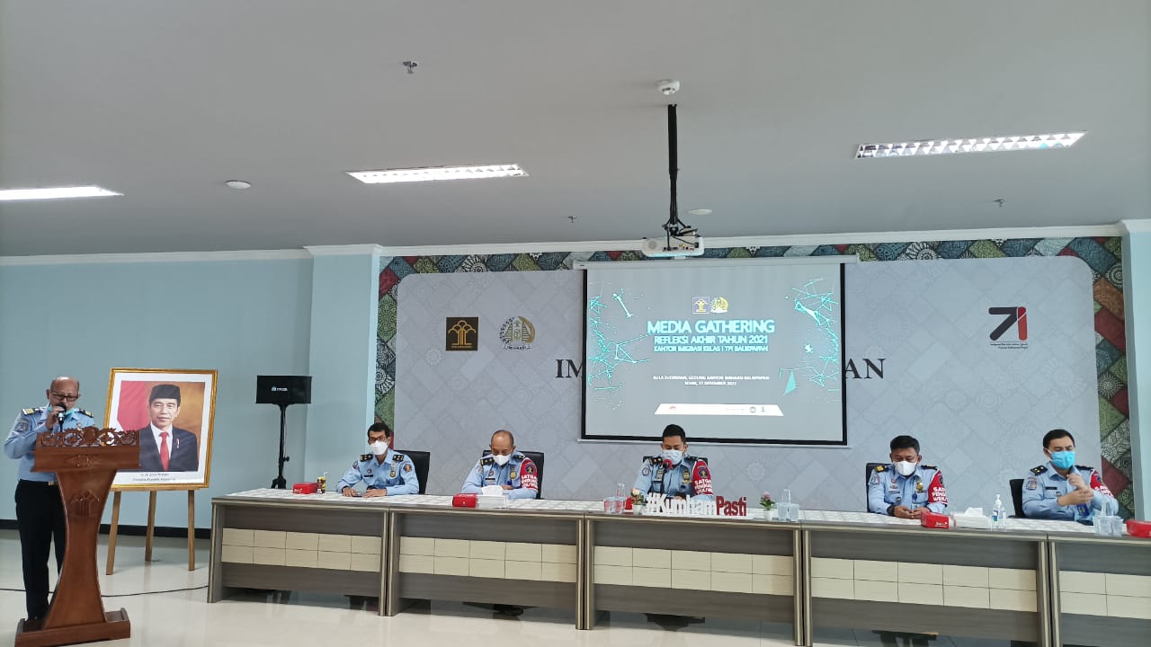 Kantor Imigrasi Kelas I TPI Balikpapan saat menggelar Media Gathering Refleksi Akhir Tahun 2021 di Kantor Imigrasi Balikpapan, Senin (27/12/2021)