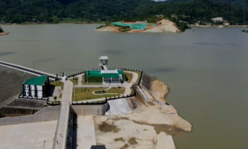 Tutup Buku 2021, Jokowi Resmikan Bendungan Pidekso di Wonogiri Rp772 Miliar.jpg