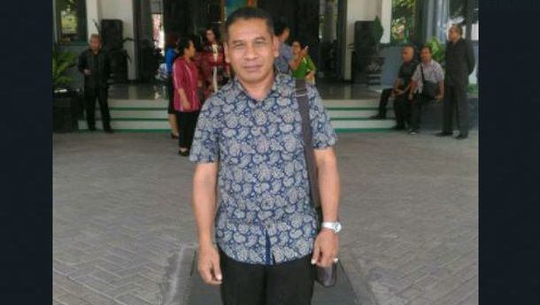 Fredy Mui Anggota DPRD Provinsi NTT, Akan Beri Bantuan Tiang Listrik Bagi Warga Dusun Tadu Kembo Desa Paka