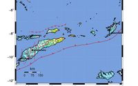 Gempa Bumi di Laut Banda Maluku dini hari tadi pukul 01.25 WIB dengan magnitudo 7,3