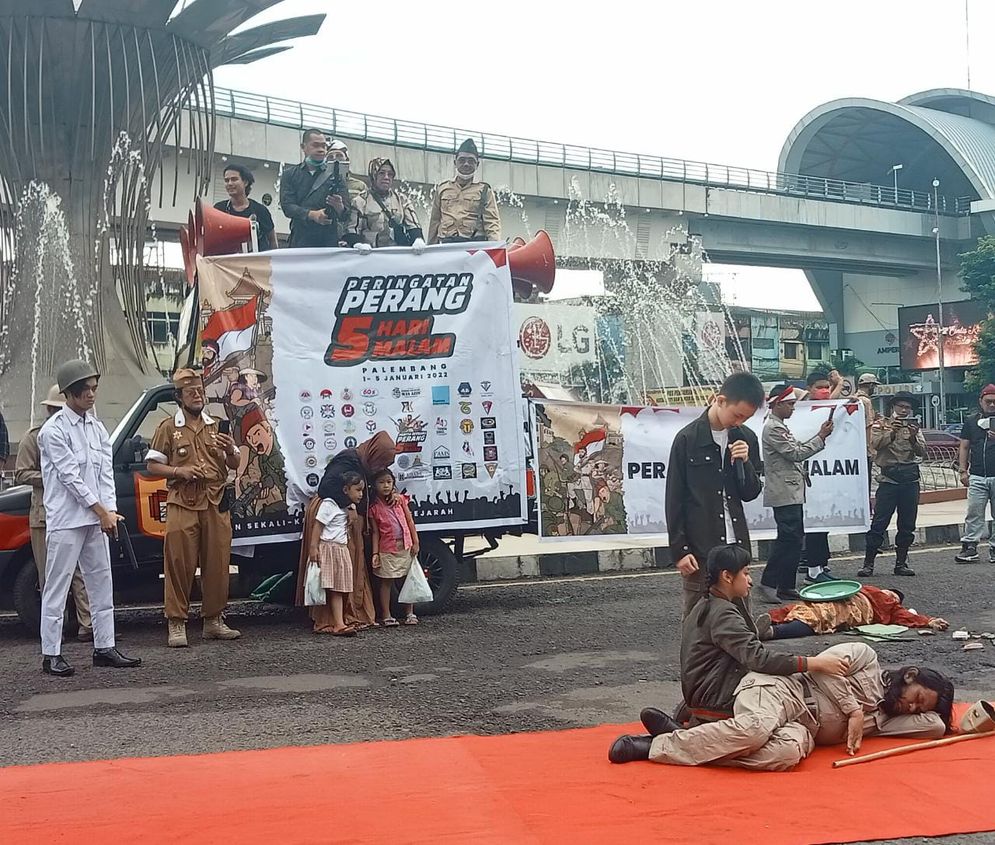 Parade dan Teaterikal Peringati Pertempuran 5 Hari 5 Malam di Palembang