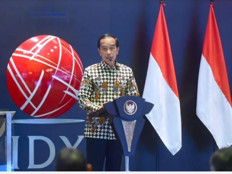 Presiden Joko Widodo memberikan sambutan dalam Peresmian Pembukaan Perdagangan Bursa Efek Indonesia Tahun 2022, di Gedung Bursa Efek Indonesia, Jakarta, 3 Januari 2022.