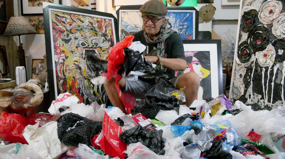 Lukisan Limbah Sampah Plastik .jpg