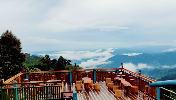 Wow, View Alam di Cafe Markedila Manggarai Ini Sungguh Indah