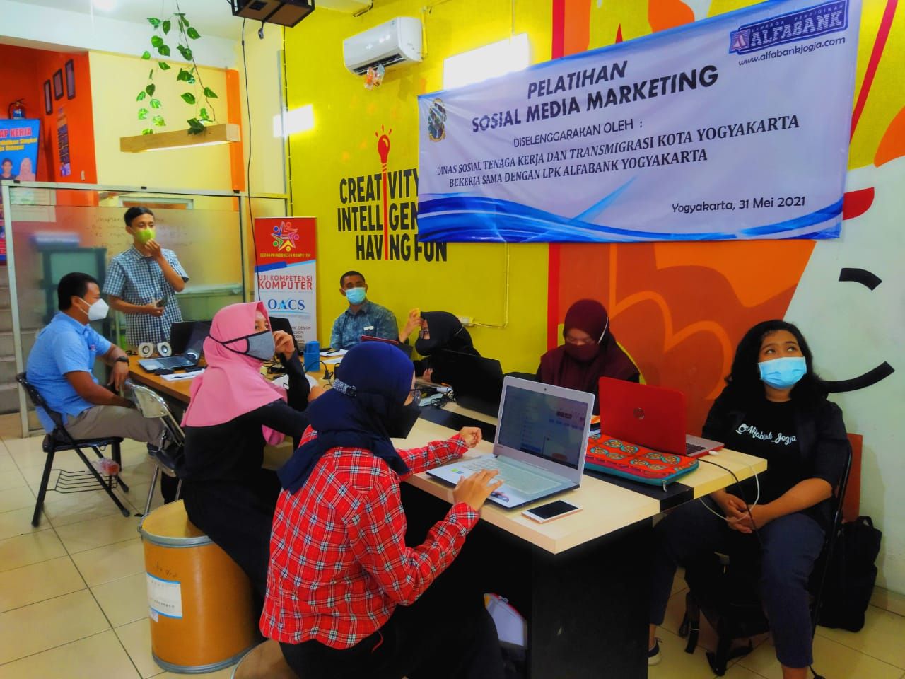 Dinas Koperasi, Tenaga Kerja, dan Transmigrasi (Dinsosnakertrans) Kota Yogyakarta akan menggelar pelatihan dalam 12 jenis ketrampilan dengan menyasar total 260 orang peserta pada 2022 ini.