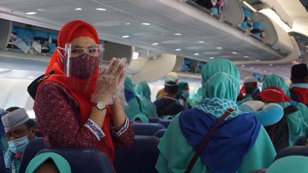 Terbang perdana jemaah umrah dari Jakarta ke Madinah
