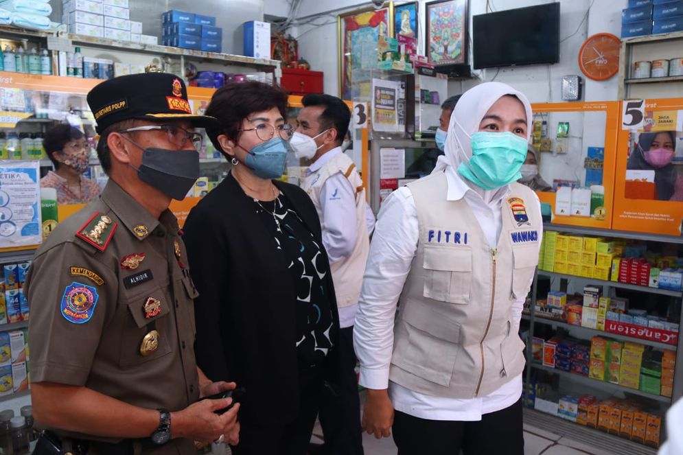 Wakil Walikota Palembang, Fitrianti mengungkap menemukan suplemen kedaluwarsa di apotek