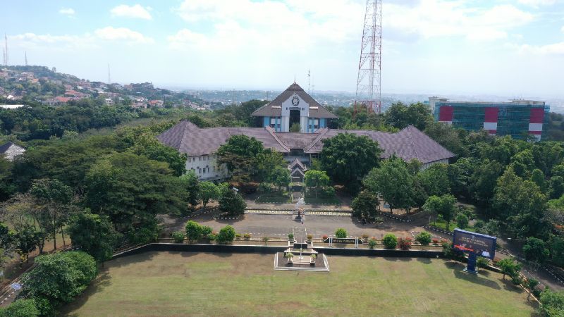 Kampus Undip Tembalang, Kota Semarang.