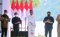 Jokowi Resmikan Holding BUMN Pariwisata di Pantai Kuta Mandalika.jpg
