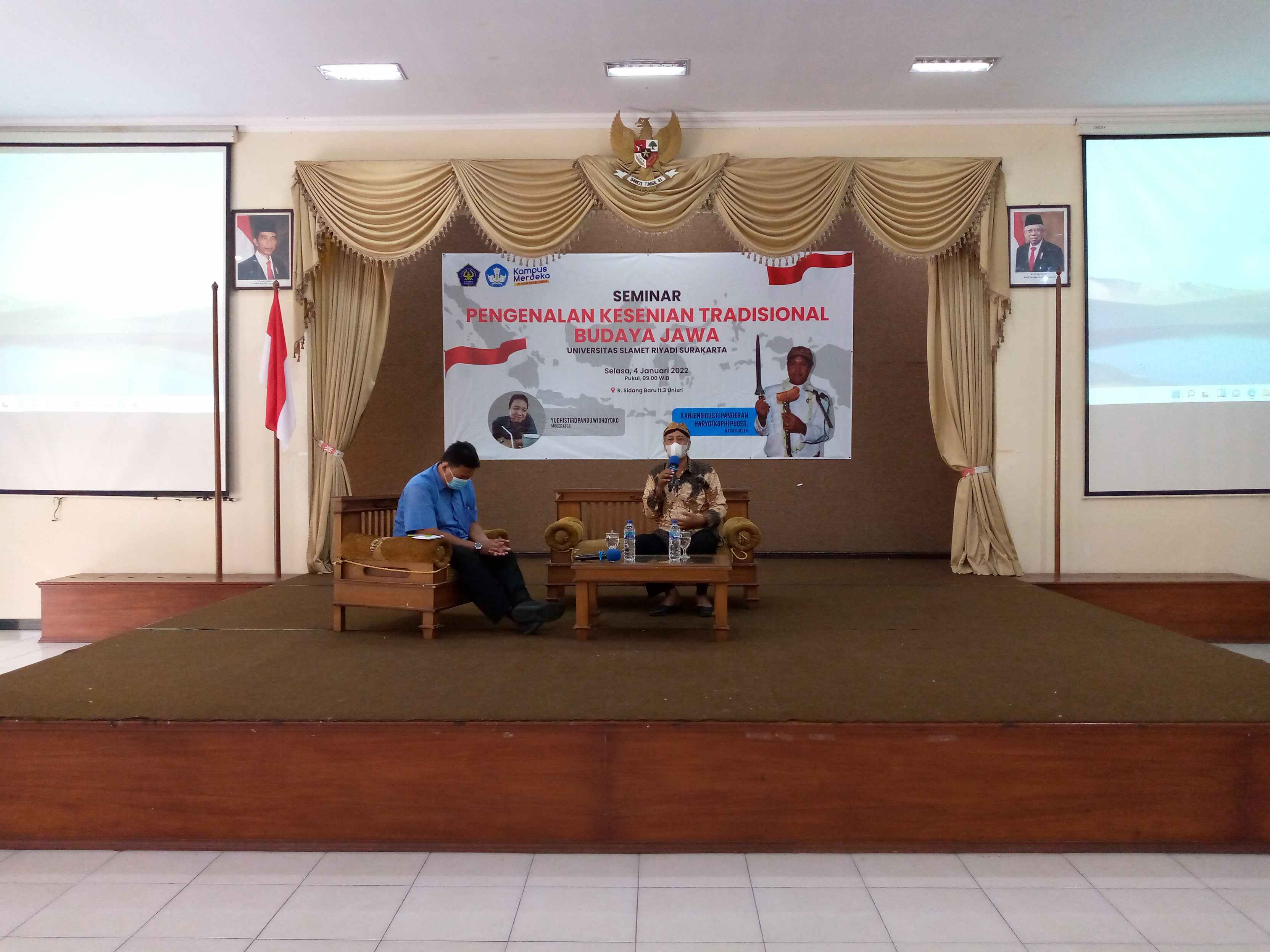 Unisri Adakan Pengenalan Budaya Jawa pada Mahasiswa Luar Jawa