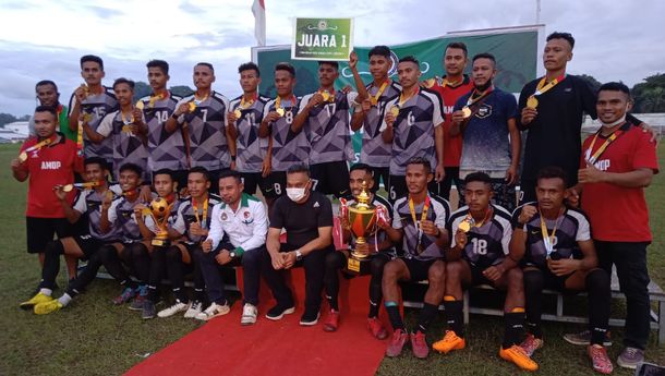 Amop Paga FC Juara Askab Cup 1 Sikka Setelah Menang di Final atas Amphibi Waipare FC dengan Skor 2-1