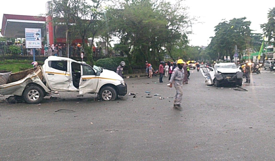 Kecelakaan lalu Lintas di Perempatan Muara Rapak, Jumat pagi (21/1/2022)