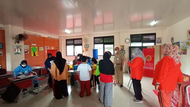 Vaksinasi Dosis Kedua untuk Anak Usia 6-11 Tahun Mulai Digalakkan, SDN  Kukusan Vaksin 248 Siswanya