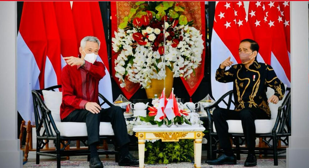 Presiden Joko Widodo menerima kunjungan Perdana Menteri (PM) Singapura, Lee Hsien Loong, di The Sanchaya Resort Bintan, Kabupaten Bintan, Provinsi Kepulauan Riau, Selasa, 25 Januari 2022.