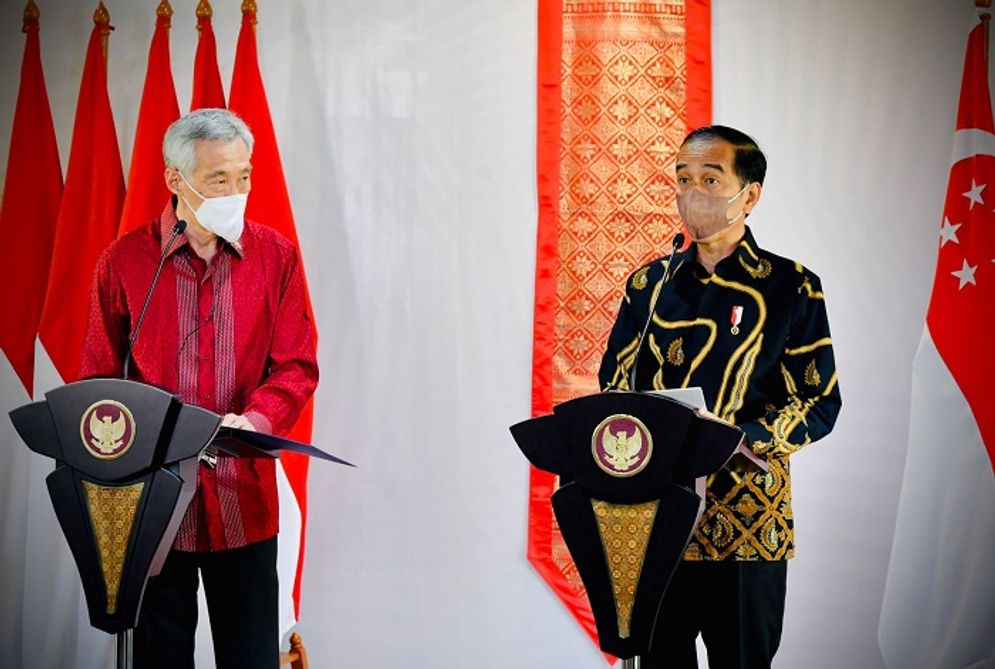 Presiden-Jokowi-bertemu-PM-singapura.jpeg