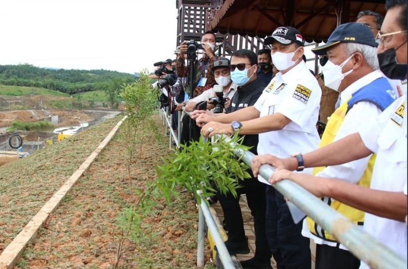 Menteri PUPR Basuki Hadimuljono, usai mendampingi Ketua dan pimpinan MPRRI meninjau titik nol kawasan IKN di Sepaku, Kabupaten Penajam Paser Utara, Kamis (27/1/2022)