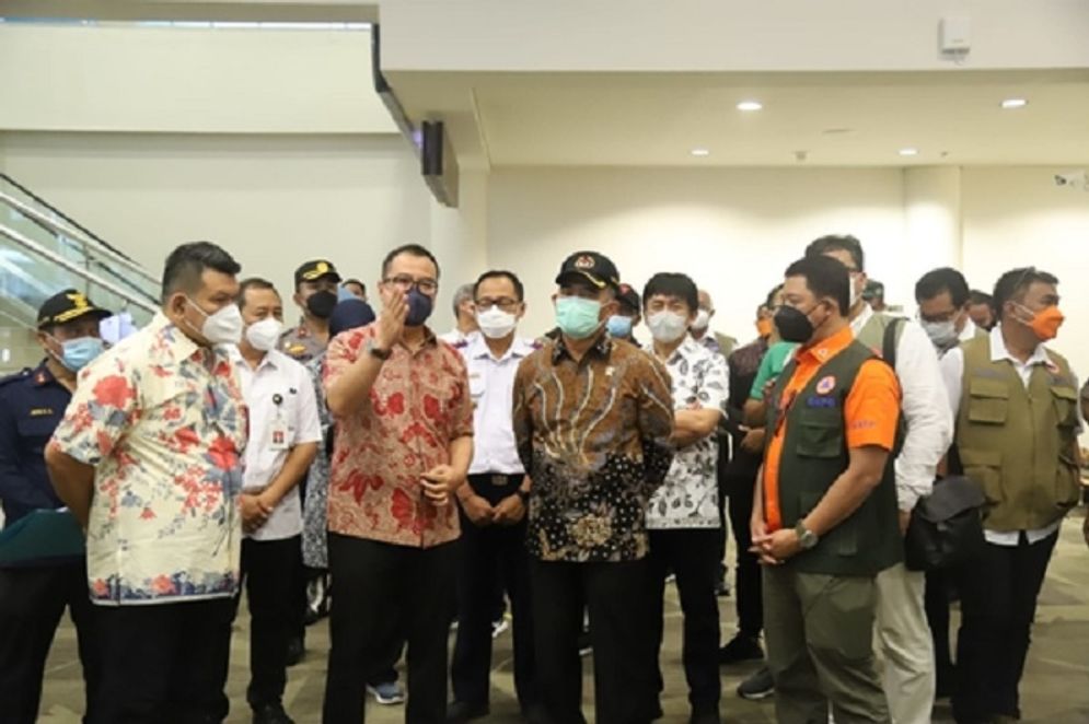 Menko-Muhadjir-effendy-kunjungi-bandara-ngurah-rai.jpeg