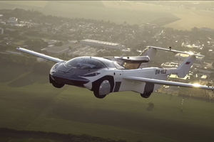 Screenshot 2022-01-31 at 11-02-21 44826211-10427811-Stuff_of_science_fiction_A_futuristic_flying_car_able_to_reach_h-a-1_16[...].png