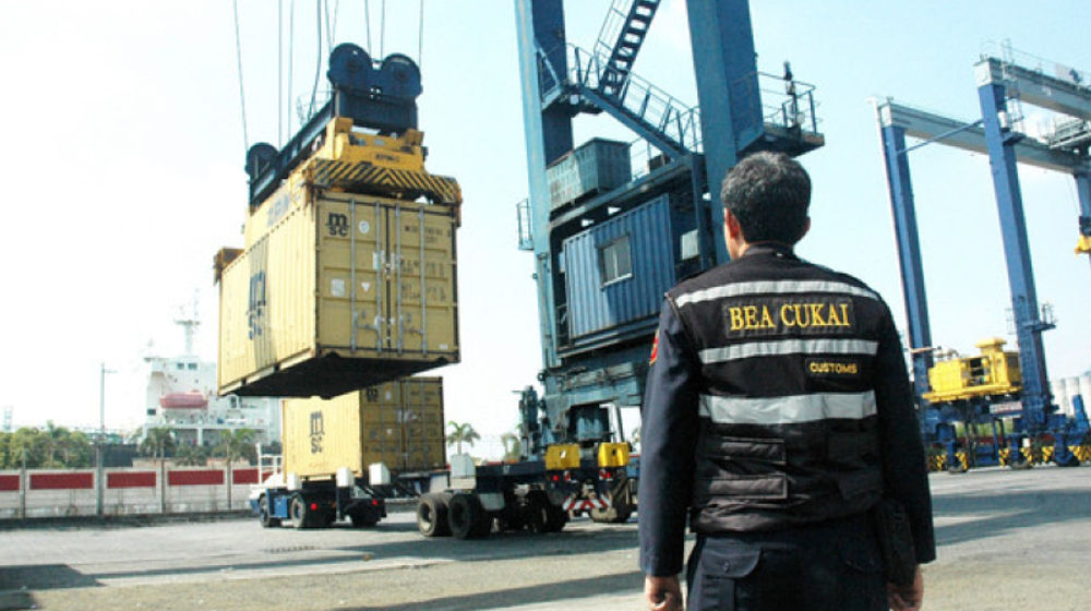 Berlaku Mulai 4 Februari, Bea Masuk Impor Kembali Barang Ekspor Nol Persen.jpg