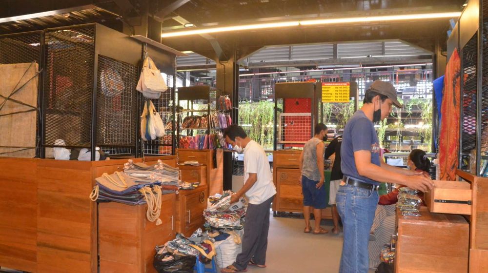 pkl di teras malioboro.jpg