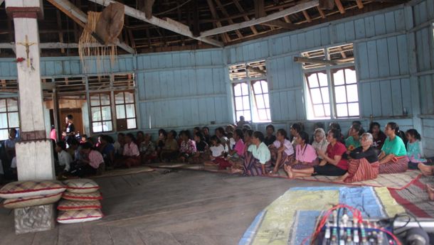 Imapelma Ende Gelar Seminar Bahas Kebencanaan di Rumah Adat Gendang Ker, Kuwus, Mabar