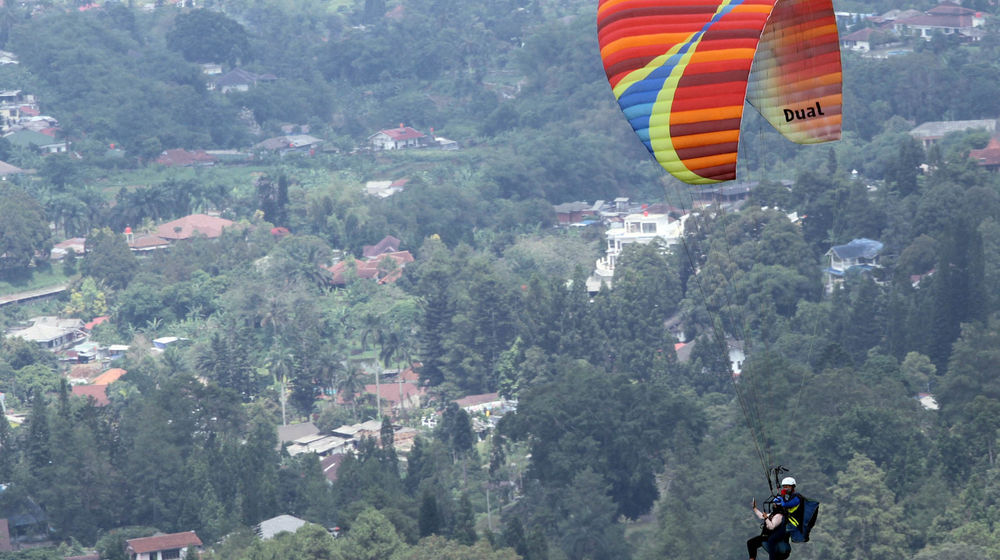 Wisata Paralayang Gunung Mas - Panji 1.jpg