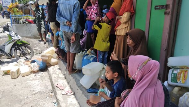 Warga Kecamatan Nangapanda Keluhkan Kelangkaan Minyak Tanah