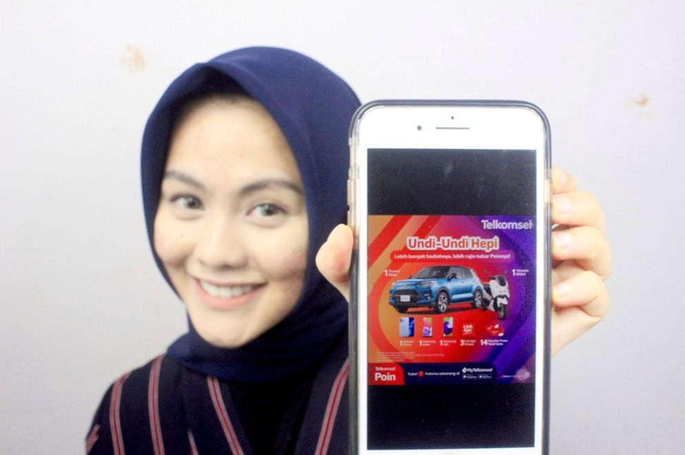 Hadirnya program penukaran Telkomsel POIN ini merupakan wujud nyata komitmen Telkomsel dalam memberikan apresiasi serta pelayanan terbaik secara berkelanjutan kepada seluruh pelanggan.