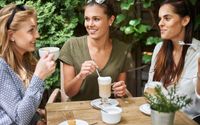 women-taking-coffee-with-friends_329181-11924.jpg