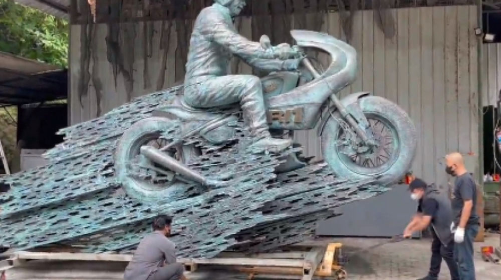 Setelah IKN, Nyoman Nuarta Buatkan Patung Jokowi untuk Ditempatkan di Mandalika.jpg