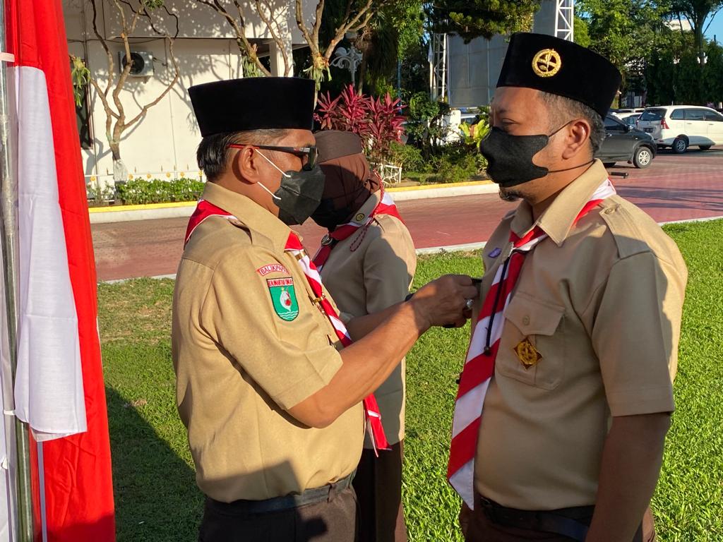 52 anggota Pramuka Garuda Angkatan I dilantik melalui penyematan kalung garuda, Senin sore (14/2/2022)