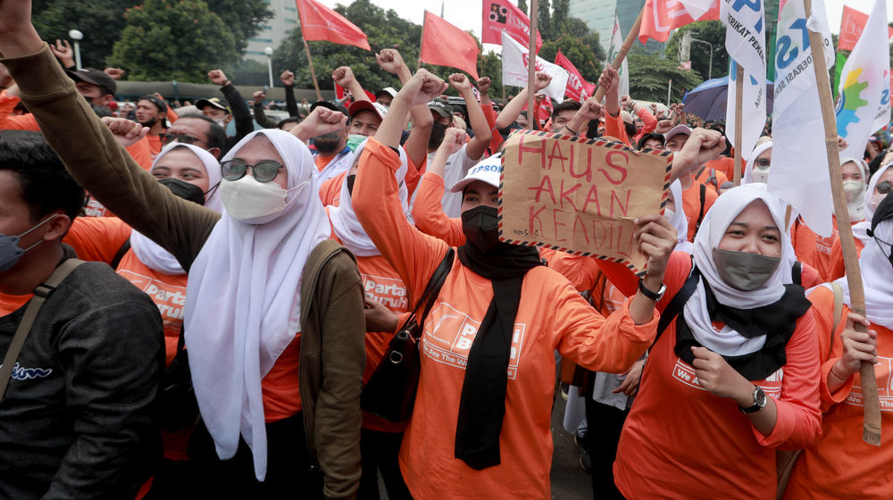 Demo Buruh Geruduk Kemenaker .jpg