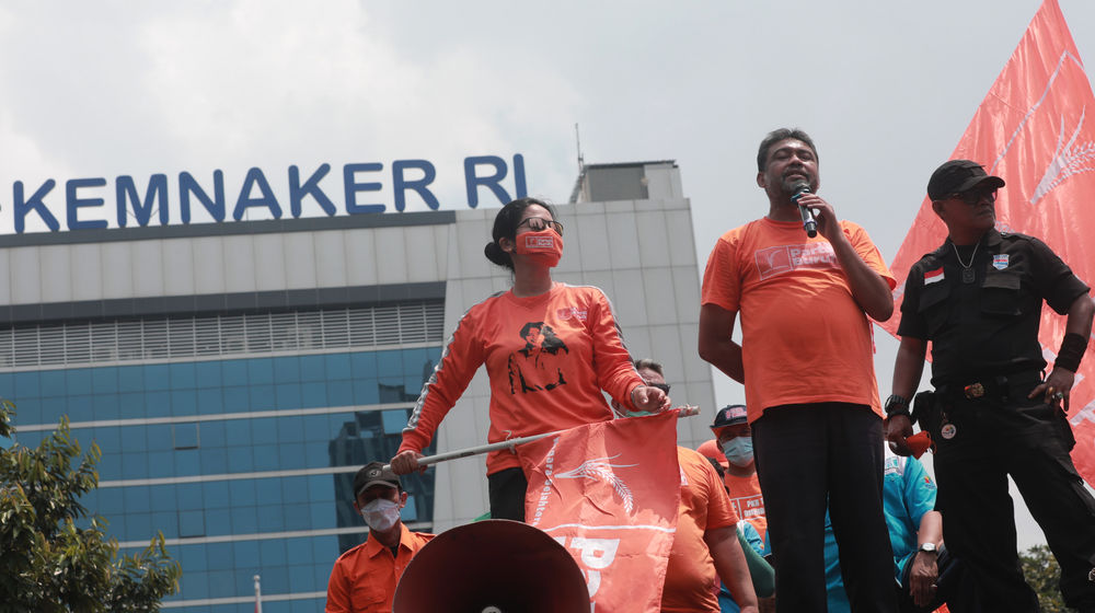 Demo Buruh Geruduk Kemenaker.jpg