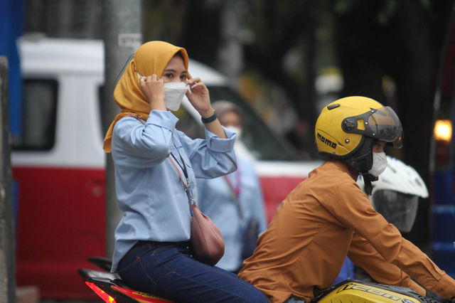 Ilustrasi Buruh Pabrik - Panji 7.jpg