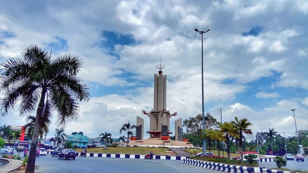 Tugu_Selamat_Datang_Banjarbaru.jpg