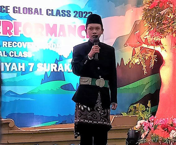 60 Siswa SMP Muhammadiyah 7 Solo Unjuk Kebolehan di English Performance