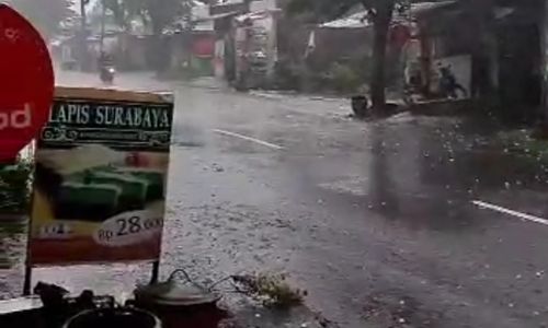 hujan es surabaya.jpg