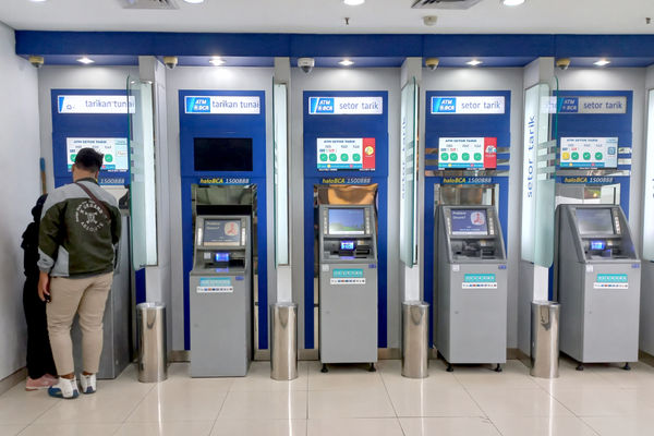 Transaksi ATM Mulai Ditinggal .jpg