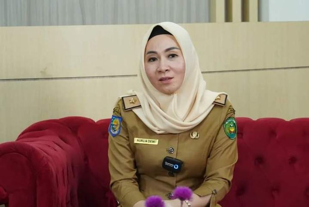 Kepada Dinas Koperasi dan UMKM Kota Bengkulu, Dr. Nurlia Dewi, SH, MH