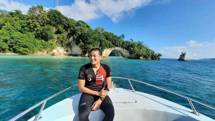 Menparekraf Sandiaga Uno saat Nikmati Keindahan Bawah Laut Pulau Lembe. (Foto:Istimewa)
