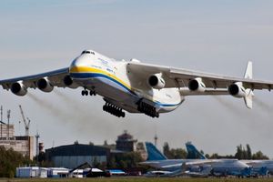 terbesar-Antonov-An-225-Mriya-e1481208890275.jpg