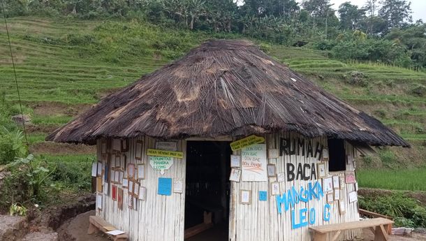 Kades Pocong Ardianus Ayon Berharap TBM Mangka Leong Bentuk Karakter Generasi Muda Pocong