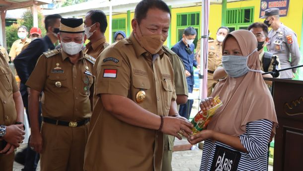 Pemprov Lampung Gelar Operasi Pasar Minyak Goreng di Lampung Timur