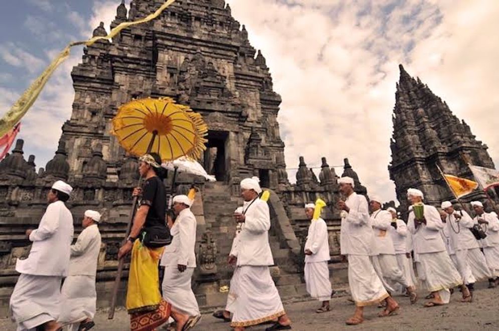 Umat-Hindu-saat-merayakan-Nyepi.jpeg