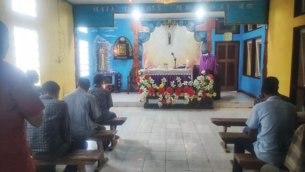 Warga Binaan Rutan Larantuka Dapat Pelayanan Misa Rabu Abu