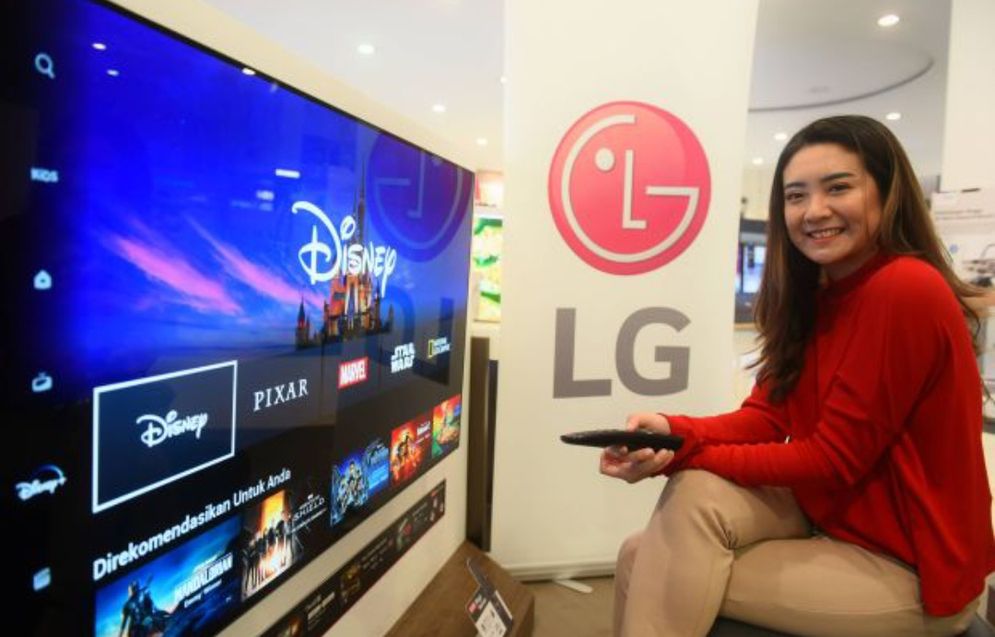 Aplikasi Disney+ Hotstar kini bisa diunduh di Smart TV LG yang menggunakan sistem operasi web OS.