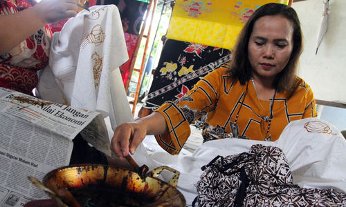 Lestarikan Batik Tionghoa - Panji 1.jpg