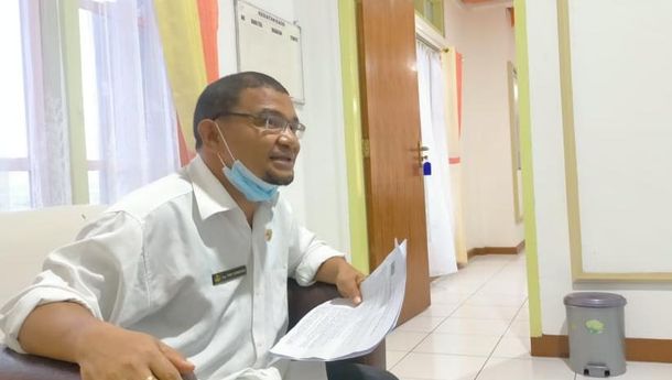 Kadis Kesehatan Manggarai, drg. Bartolomeus Hermopan: Kami Selalu Dorong Apotik di Manggarai untuk Jual Obat Saja