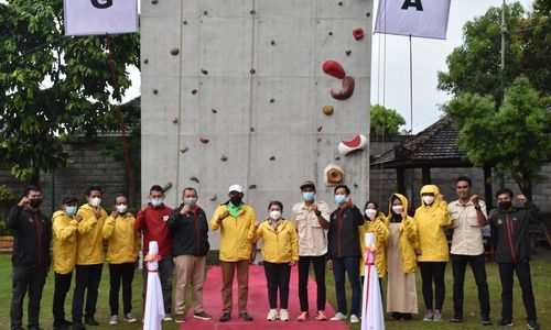 panjat tebing.jpg