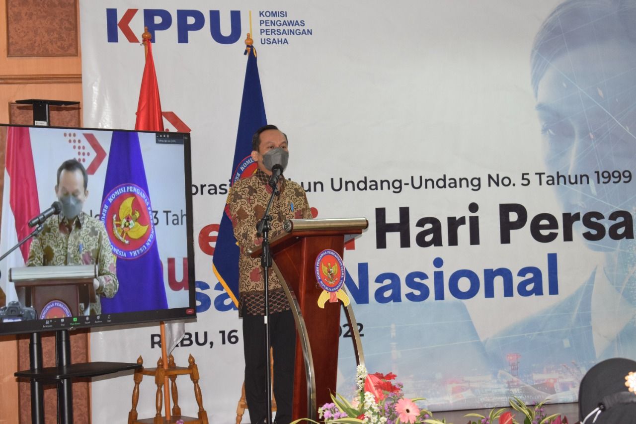 Ukay Karyadi, Ketua KPPU mengajak Kemendag membahas masalah mafia minyak goreng.